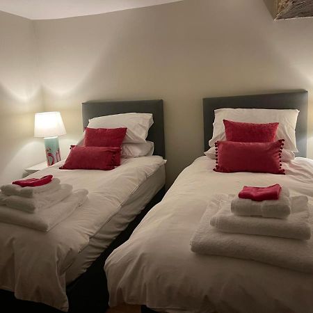 Trouble House Hotell Tetbury Exteriör bild