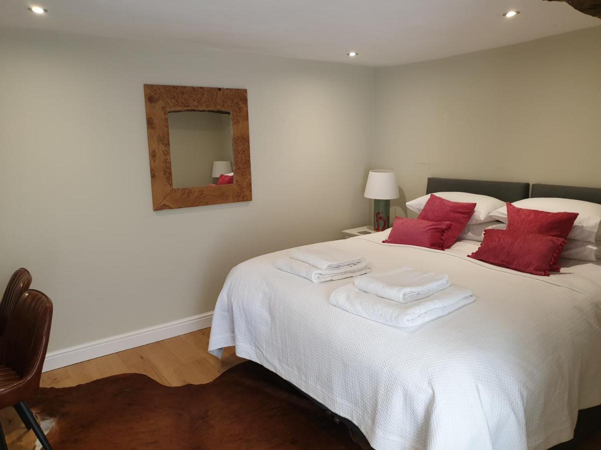 Trouble House Hotell Tetbury Exteriör bild