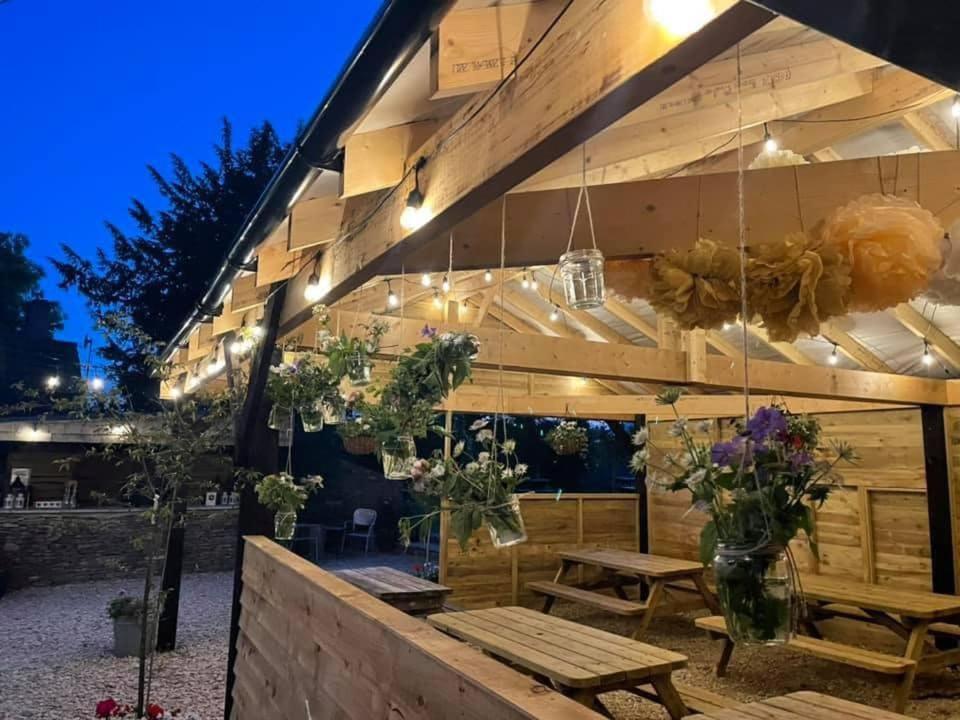 Trouble House Hotell Tetbury Exteriör bild